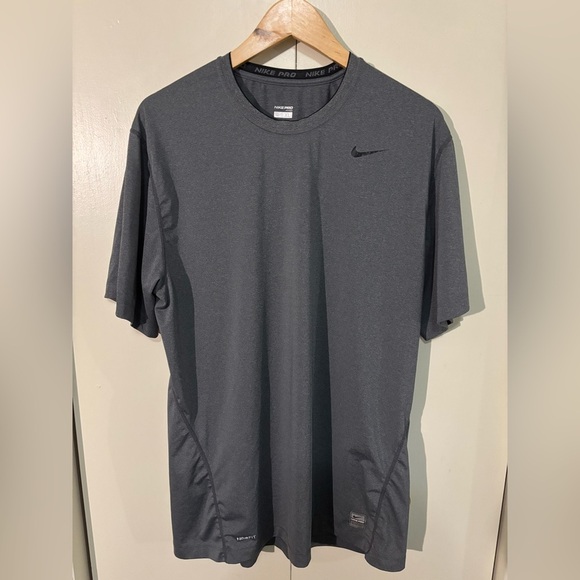 Nike Pro Fit Tshirt - Picture 1 of 6